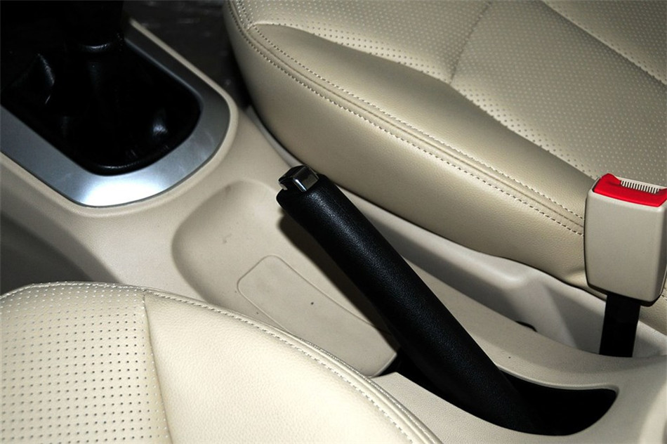 海马M3 2013款 1.5L MT 精英型 内饰