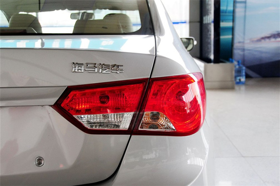 海马M3 2013款 1.5L MT 精英型 细节