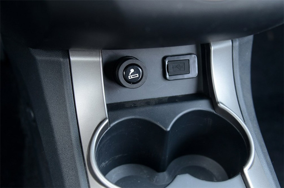 2014款海马M3 1.5L CVT精英型