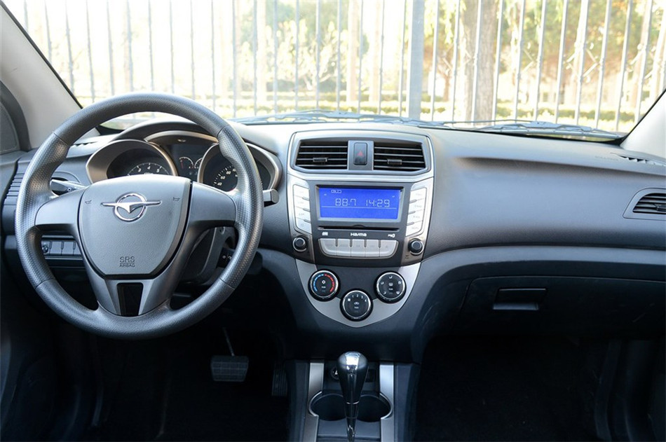 2014款海马M3 1.5L CVT精英型