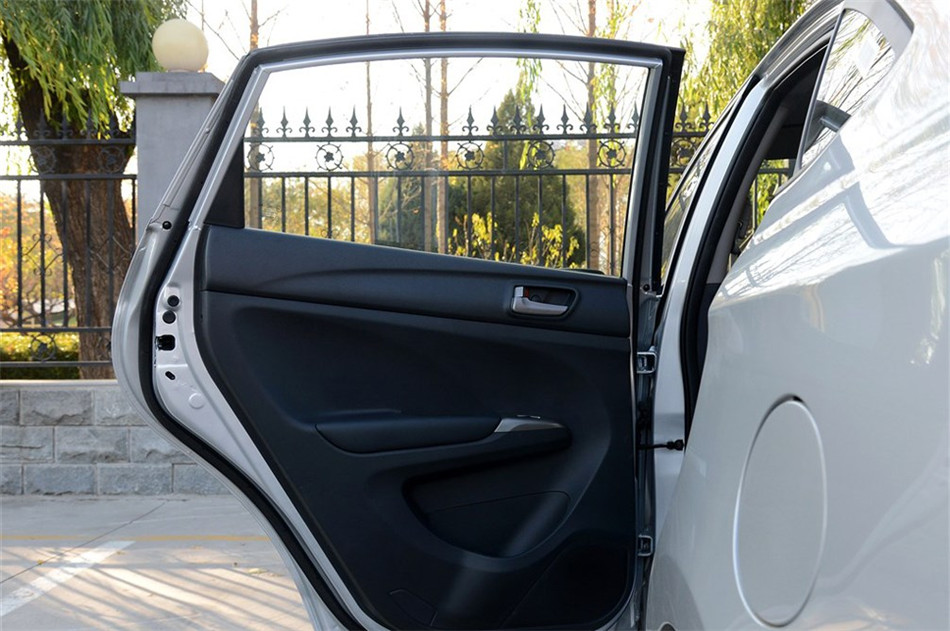 2014款海马M3 1.5L CVT精英型