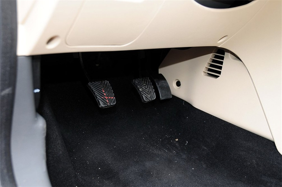 2013款和悦A30 1.5L手动豪华型