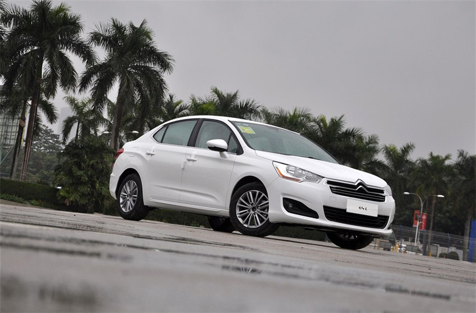 2013款 1.6THP AT 劲智版