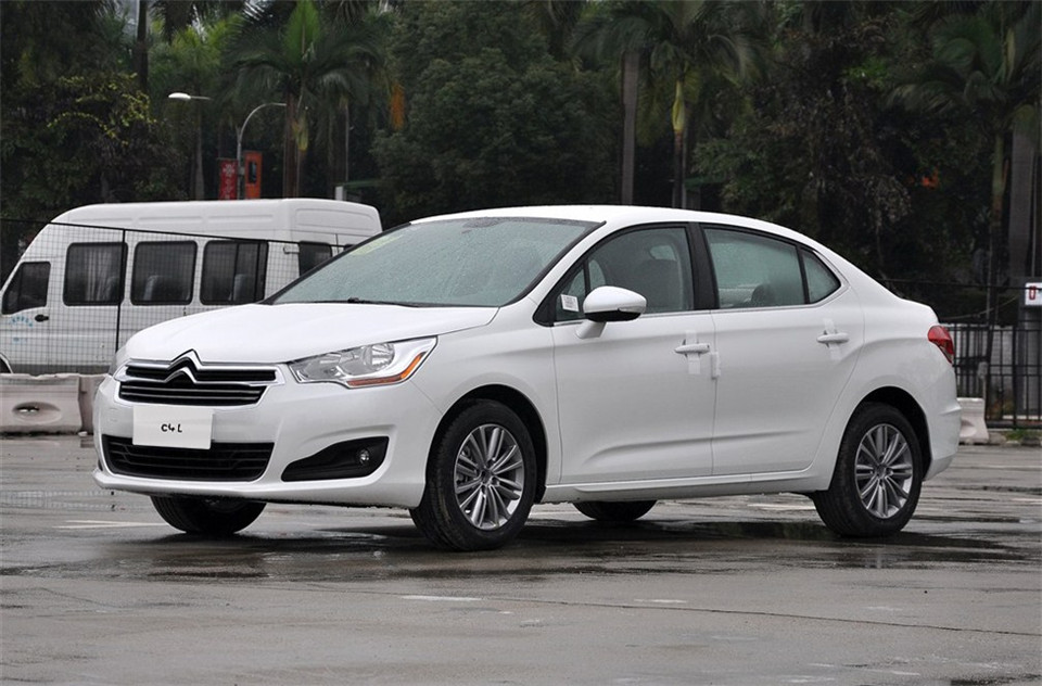 2013款 1.6THP AT 劲智版