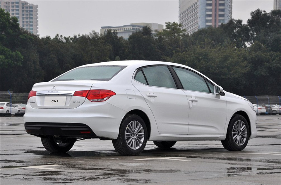 2013款 1.6THP AT 劲智版