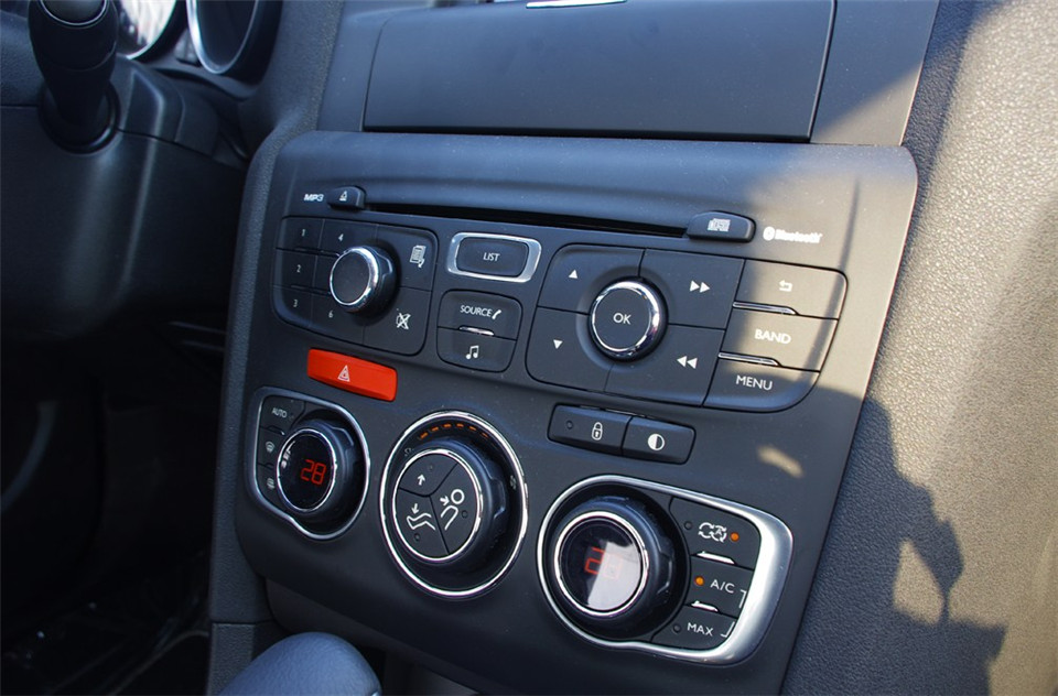 2013款 1.6THP AT 劲智版