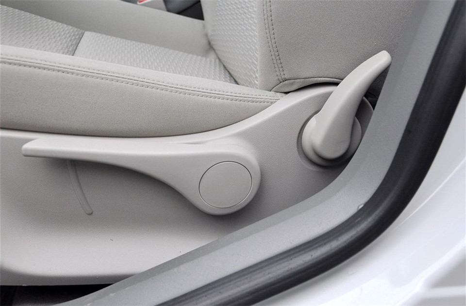 2013款 1.6THP AT 劲智版