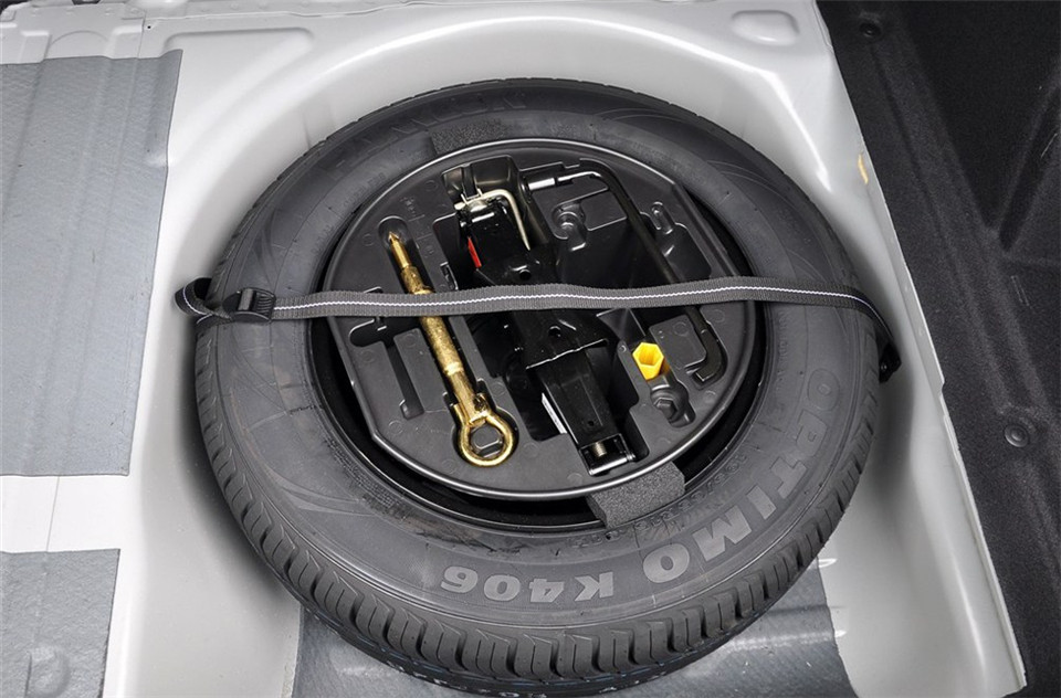 2013款 1.6THP AT 劲智版