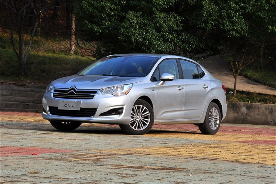 2014款雪铁龙C4L 1.8L手动智驱版劲智型