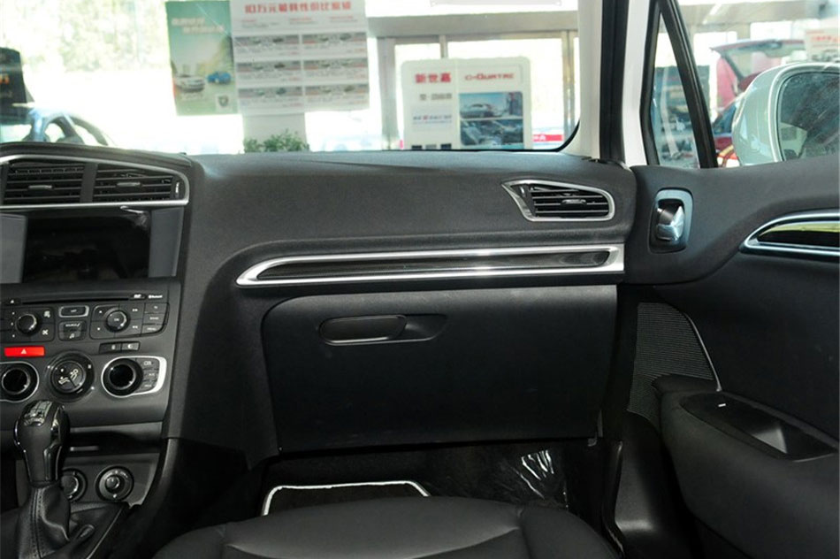 2014款雪铁龙C4L 1.8L手动智驱版劲智型