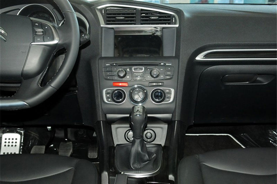 2014款雪铁龙C4L 1.8L手动智驱版劲智型