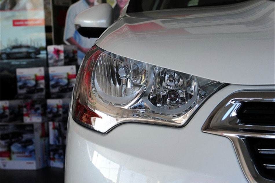 2014款雪铁龙C4L 1.8L手动智驱版劲智型