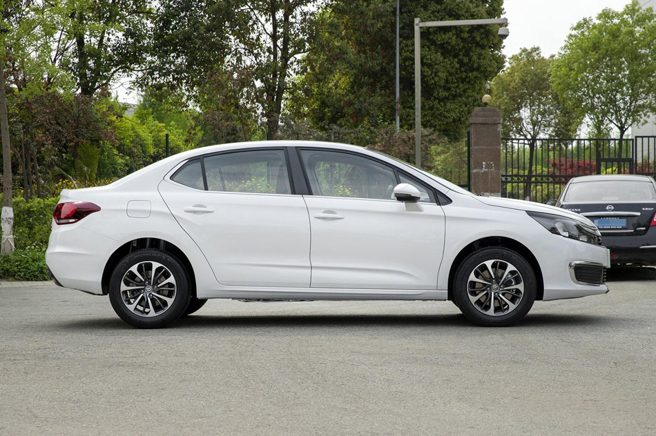 2019款 230THP 自动领先型 外观