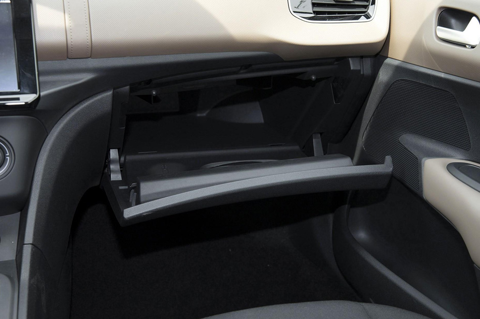 2019款 230THP 自动领先型 内饰