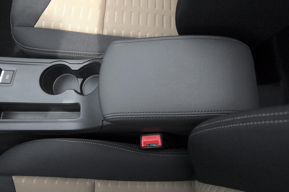 2019款 230THP 自动领先型 座椅空间