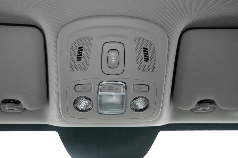 2019款 230THP 自动领先型 座椅空间