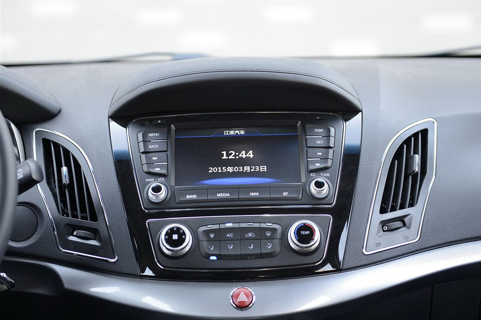 2015款 1.5TGDI 手动豪华型 内饰