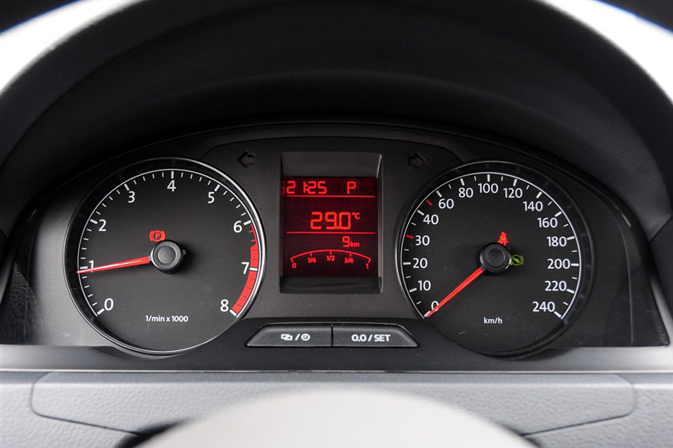 2015款 1.6L 自动风尚版 内饰