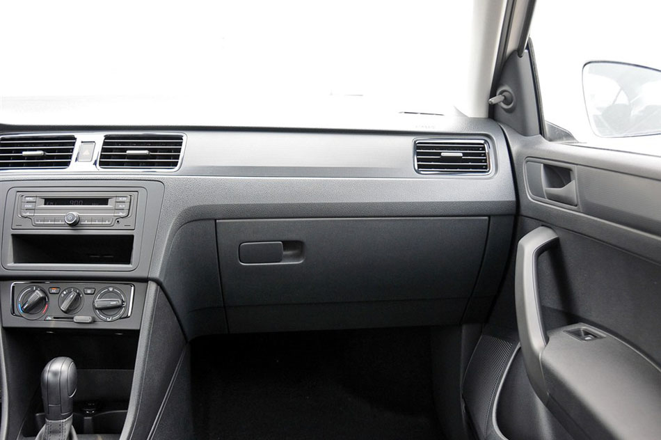 2015款 1.6L 自动风尚版 内饰