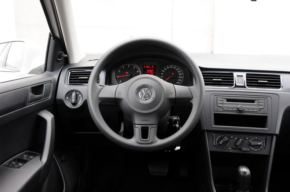 2015款 1.6L 自动风尚版 内饰