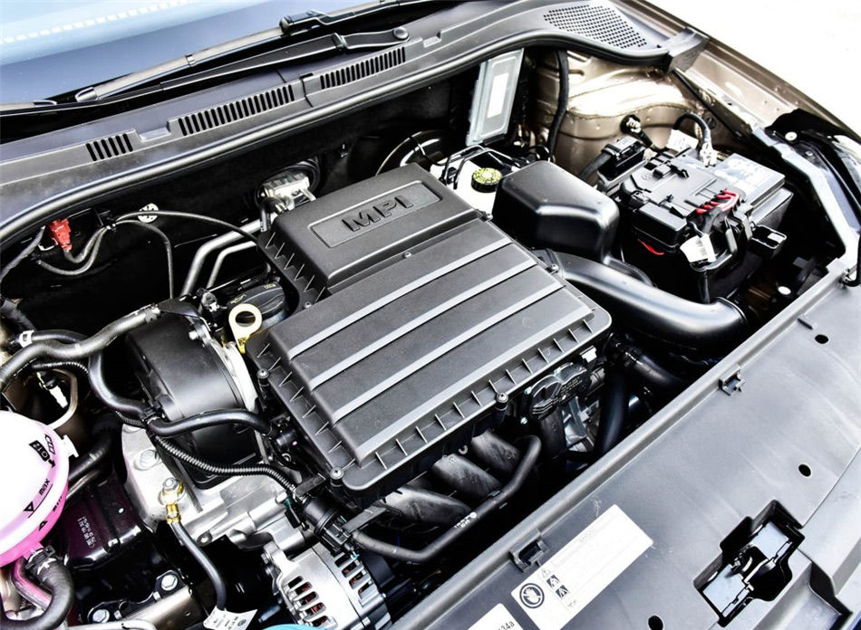 2016款 1.6L 自动豪华版 引擎