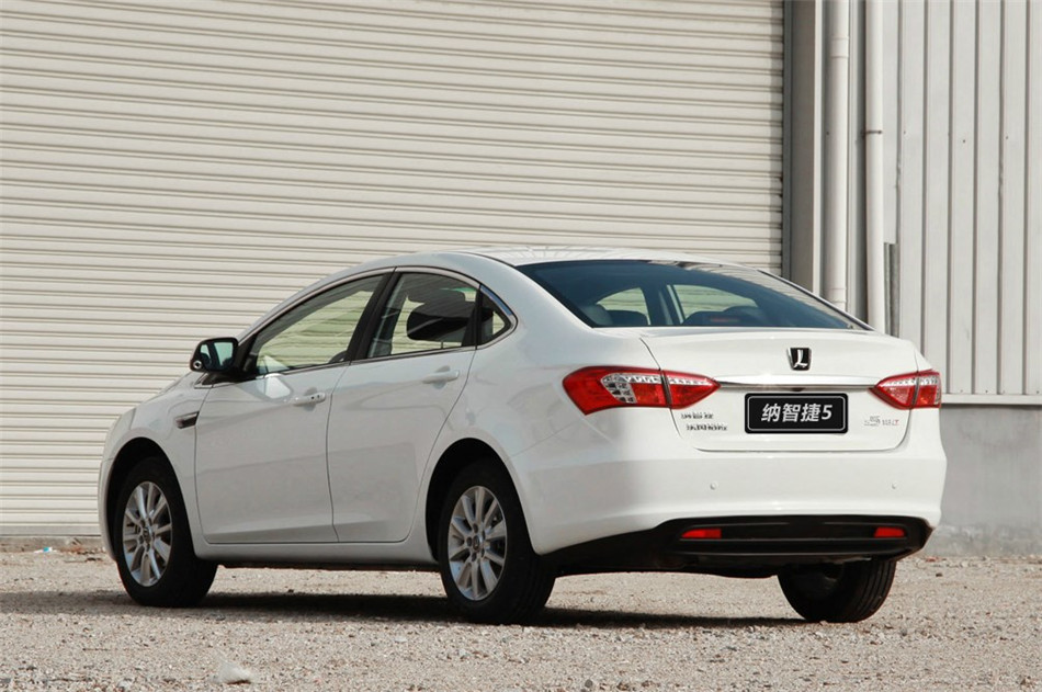 2014款 荣耀导航版1.8T自动豪华型 外观