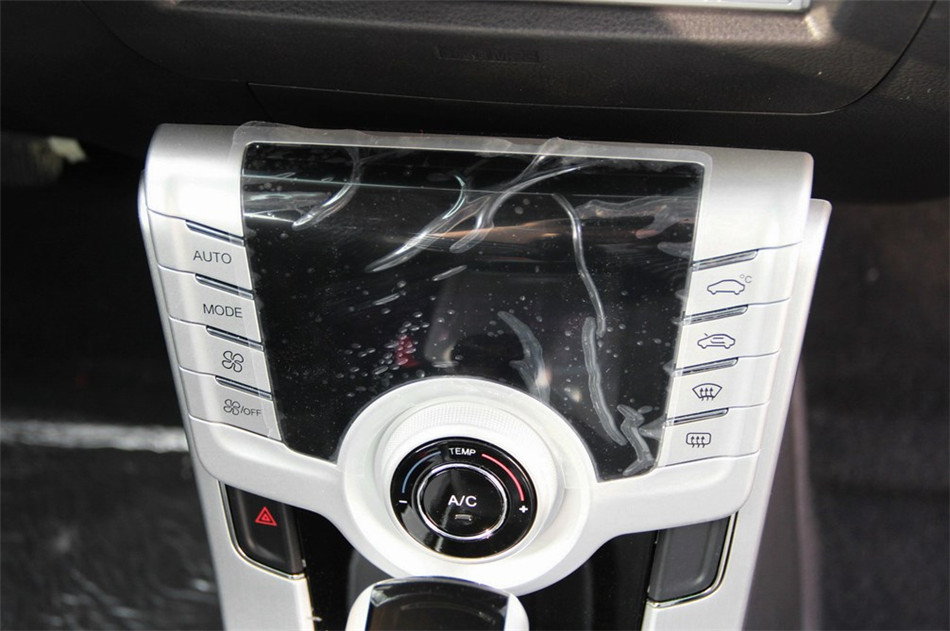 2014款 荣耀导航版1.8T自动豪华型 内饰