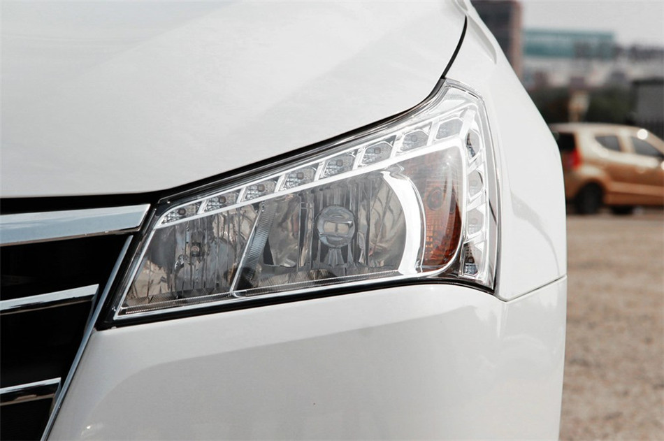 2014款 荣耀导航版1.8T自动豪华型 其他