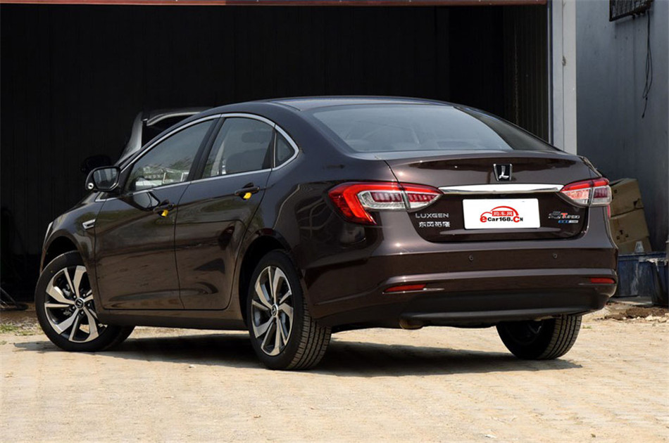 2015款 1.8T 自动旗舰型 外观