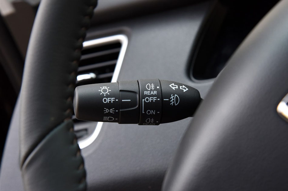 2015款 1.8T 自动旗舰型 内饰