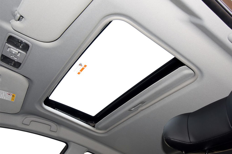 2015款 1.8T 自动旗舰型 座椅空间