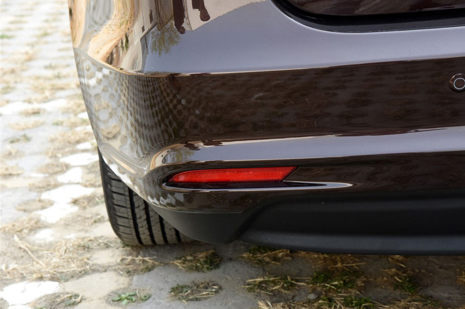 2015款 1.8T 自动旗舰型 细节