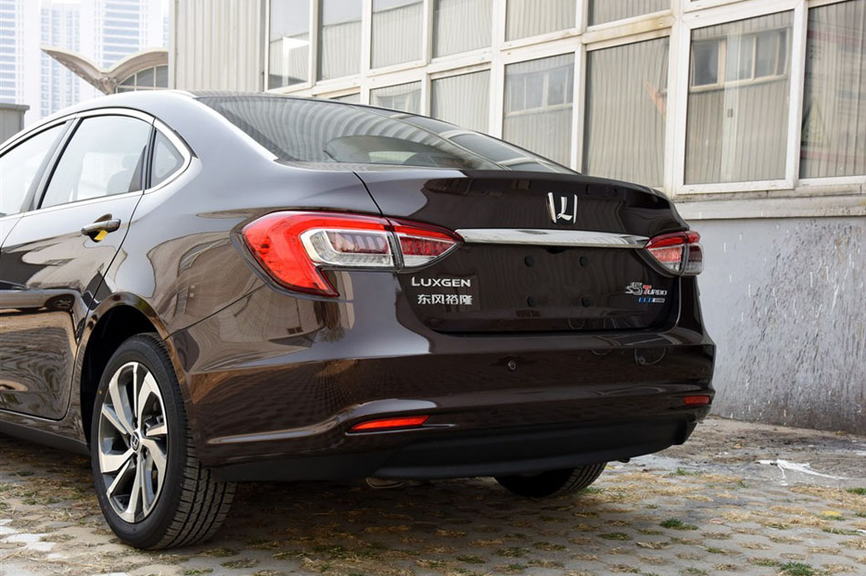 2015款 1.8T 自动旗舰型 细节