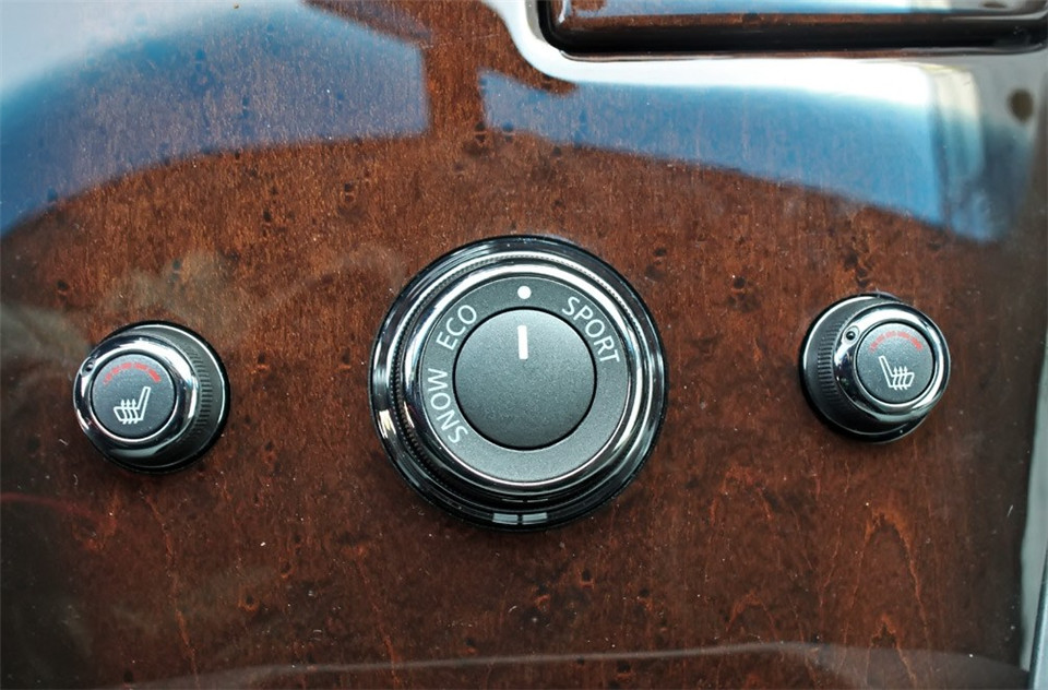 JX35 3.5L CVT 两驱卓越版