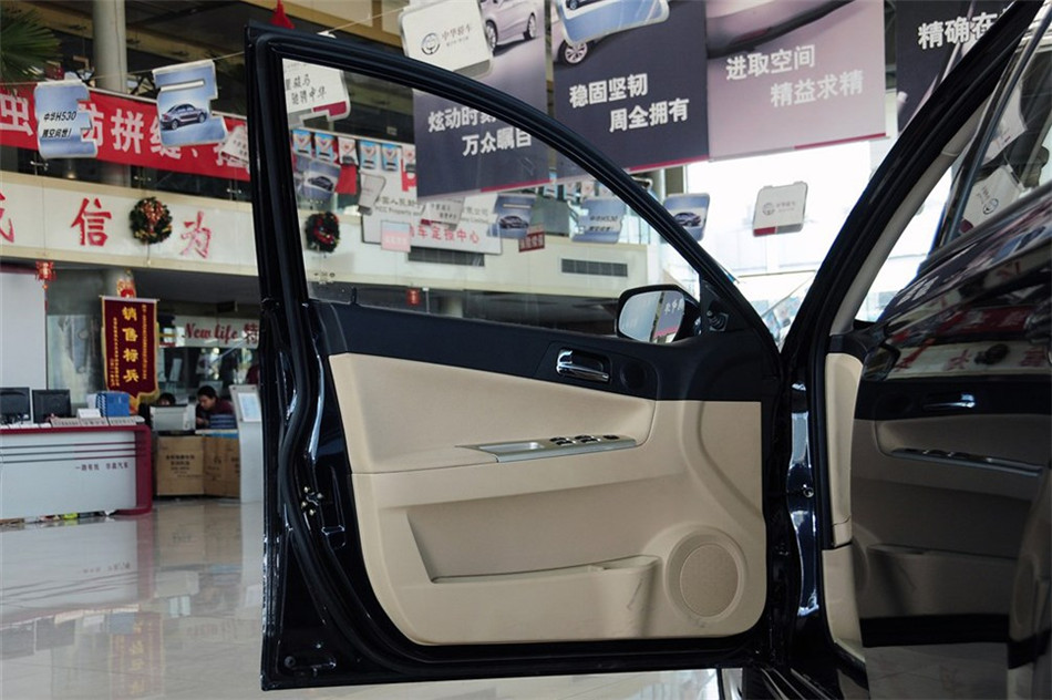 中华H320 2012款 1.5L AT 舒适型 