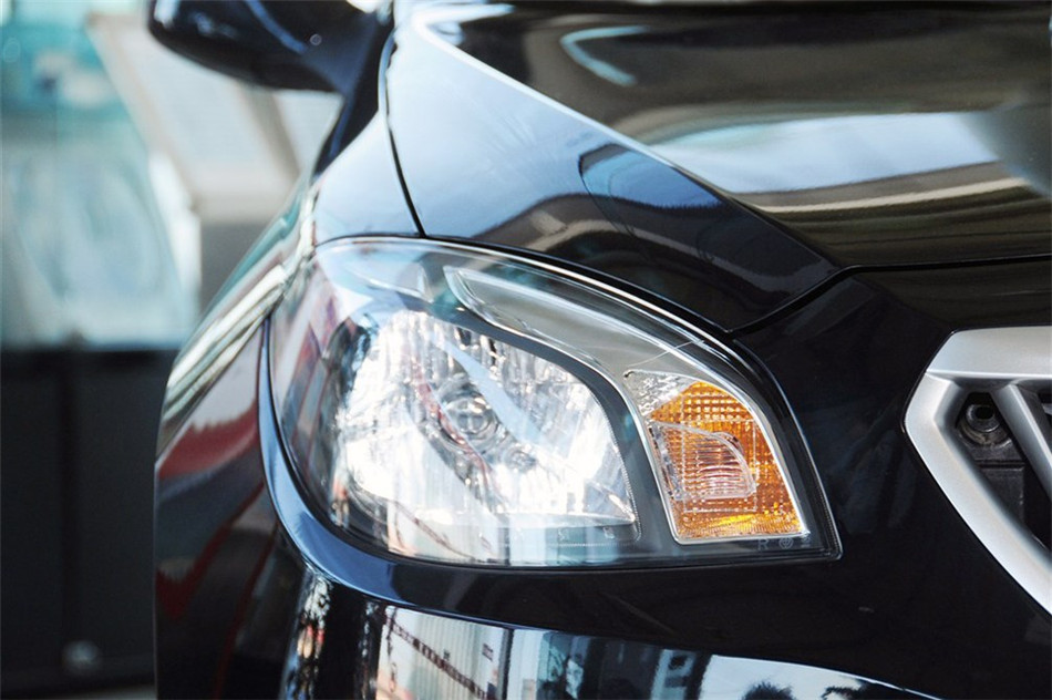 中华H320 2012款 1.5L AT 舒适型 