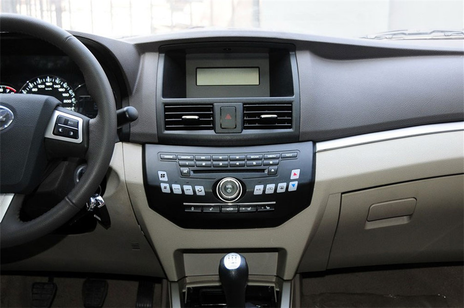 2013款力帆720 1.8L手动豪华型