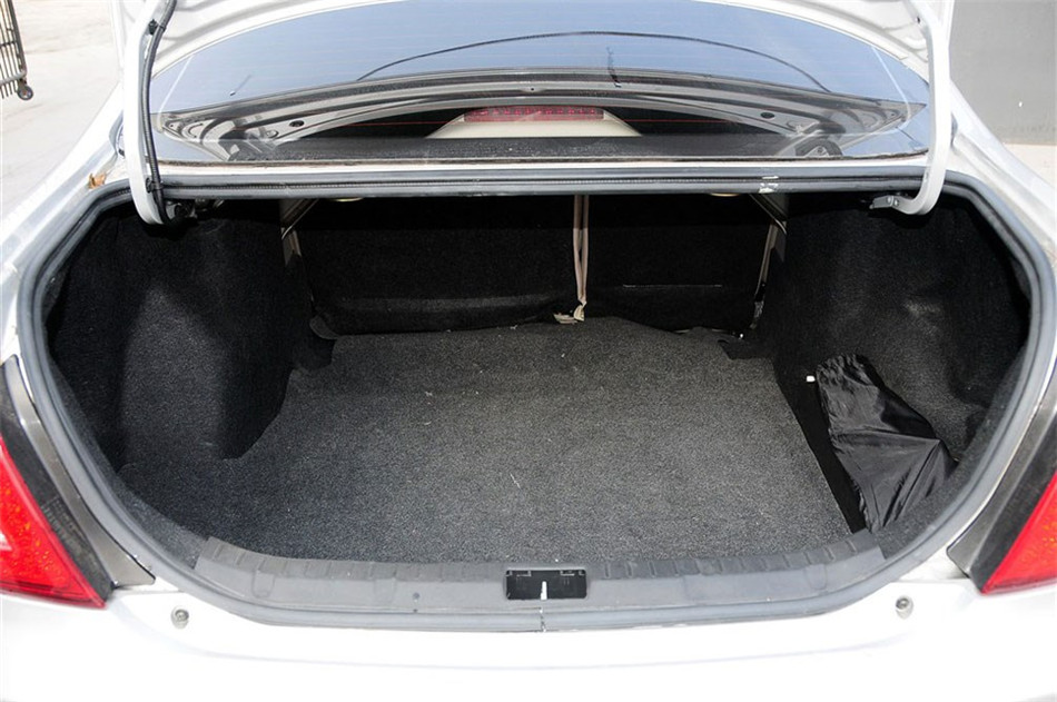 2013款力帆720 1.8L手动豪华型