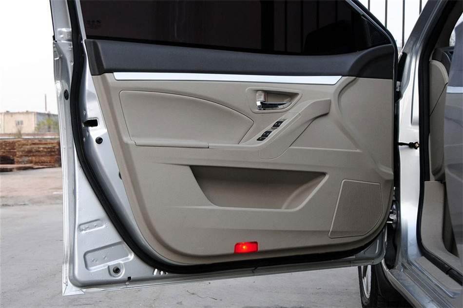 2013款力帆720 1.8L手动豪华型