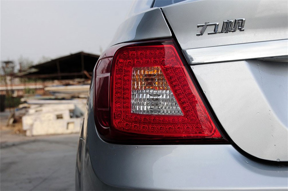 2013款力帆720 1.8L手动豪华型