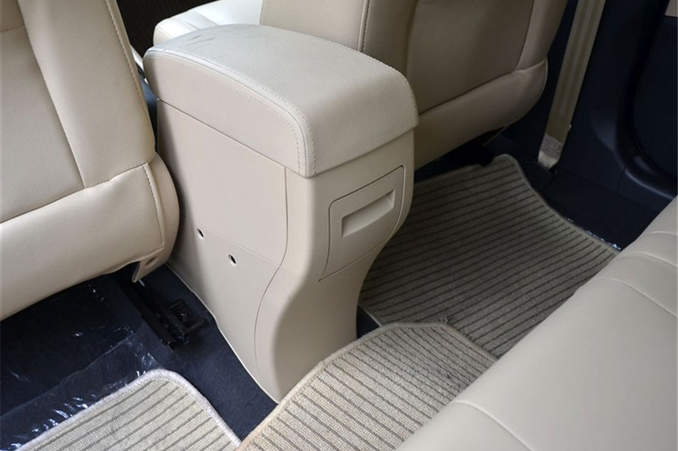 2013款奇瑞E3 1.5手动智尚版