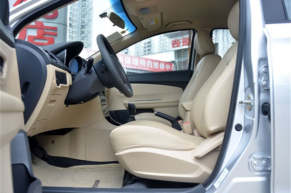 2013款奇瑞E3 1.5手动智尚版