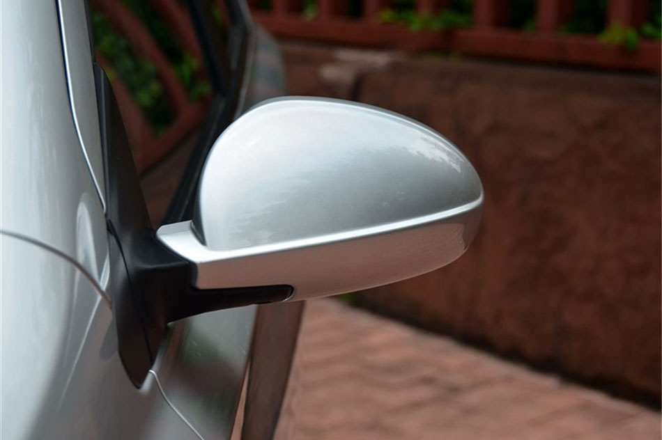 2013款奇瑞E3 1.5手动智尚版