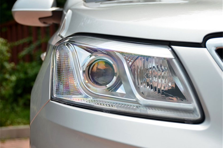 2013款奇瑞E3 1.5手动智尚版